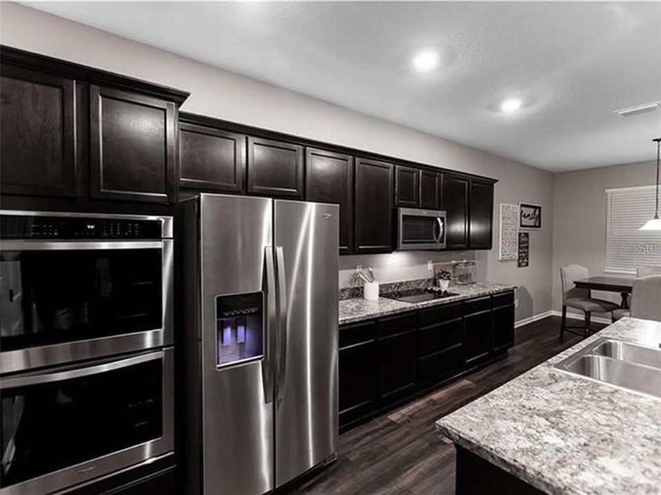 For Rent: $2,850 (3 beds, 2 baths, 2770 Square Feet)