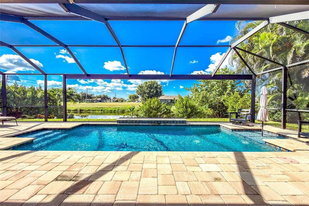 En Venta: $595,000 (3 camas, 2 baños, 2016 Pies cuadrados)