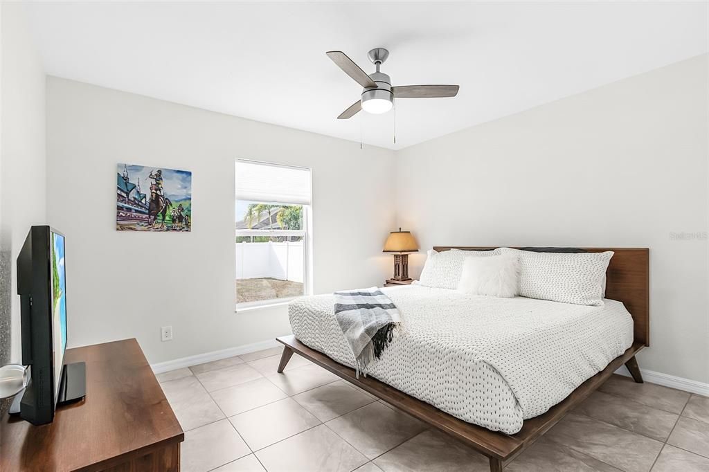 For Sale: $399,900 (3 beds, 2 baths, 1841 Square Feet)
