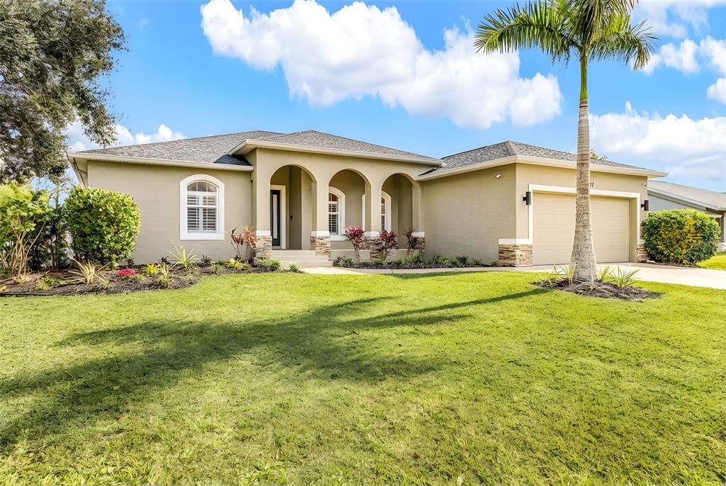 For Sale: $399,900 (3 beds, 2 baths, 1841 Square Feet)