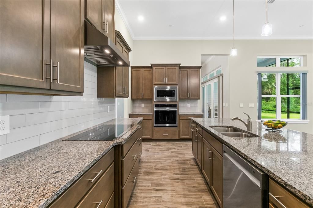 En Venta: $950,000 (4 camas, 3 baños, 3359 Pies cuadrados)