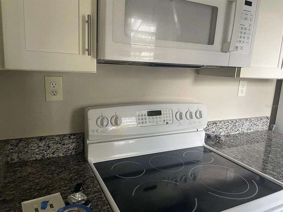 En Venta: $107,999 (2 camas, 2 baños, 976 Pies cuadrados)