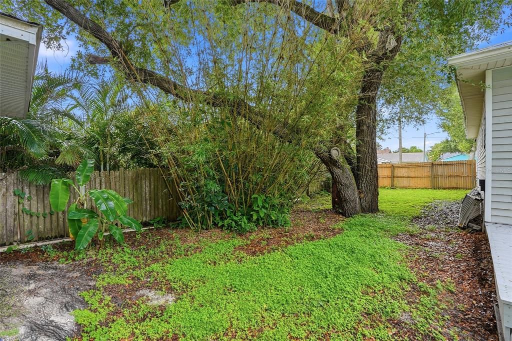En Venta: $675,000 (4 camas, 2 baños, 2439 Pies cuadrados)