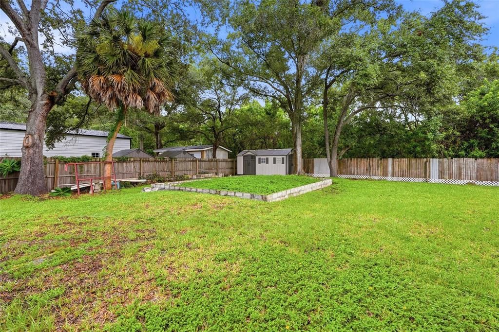 En Venta: $675,000 (4 camas, 2 baños, 2439 Pies cuadrados)