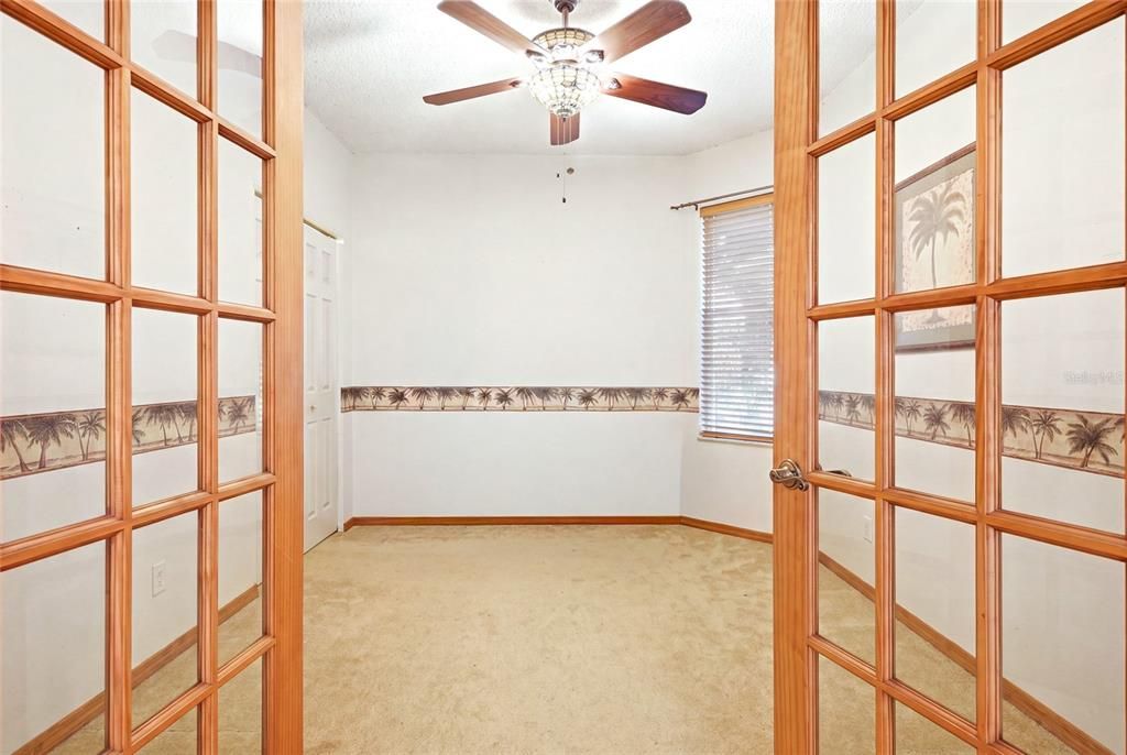 En Venta: $675,000 (4 camas, 2 baños, 2439 Pies cuadrados)