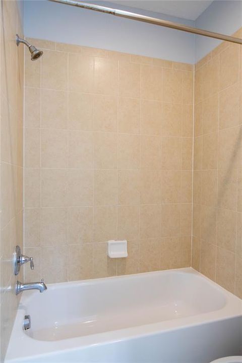 En Venta: $359,990 (3 camas, 2 baños, 1676 Pies cuadrados)