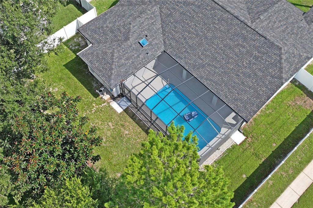 Activo con contrato: $535,000 (4 camas, 2 baños, 2157 Pies cuadrados)