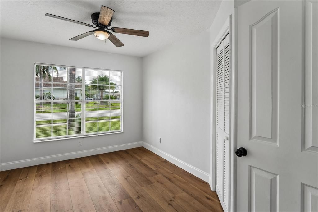 Activo con contrato: $535,000 (4 camas, 2 baños, 2157 Pies cuadrados)