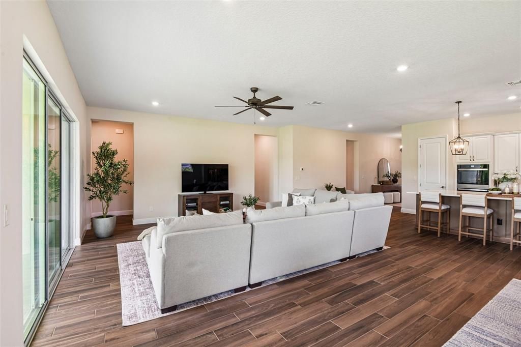 For Sale: $995,000 (4 beds, 3 baths, 3251 Square Feet)