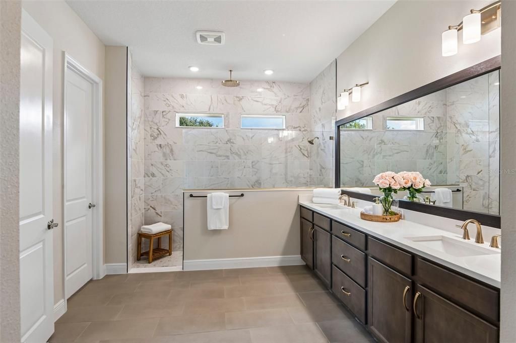 For Sale: $995,000 (4 beds, 3 baths, 3251 Square Feet)
