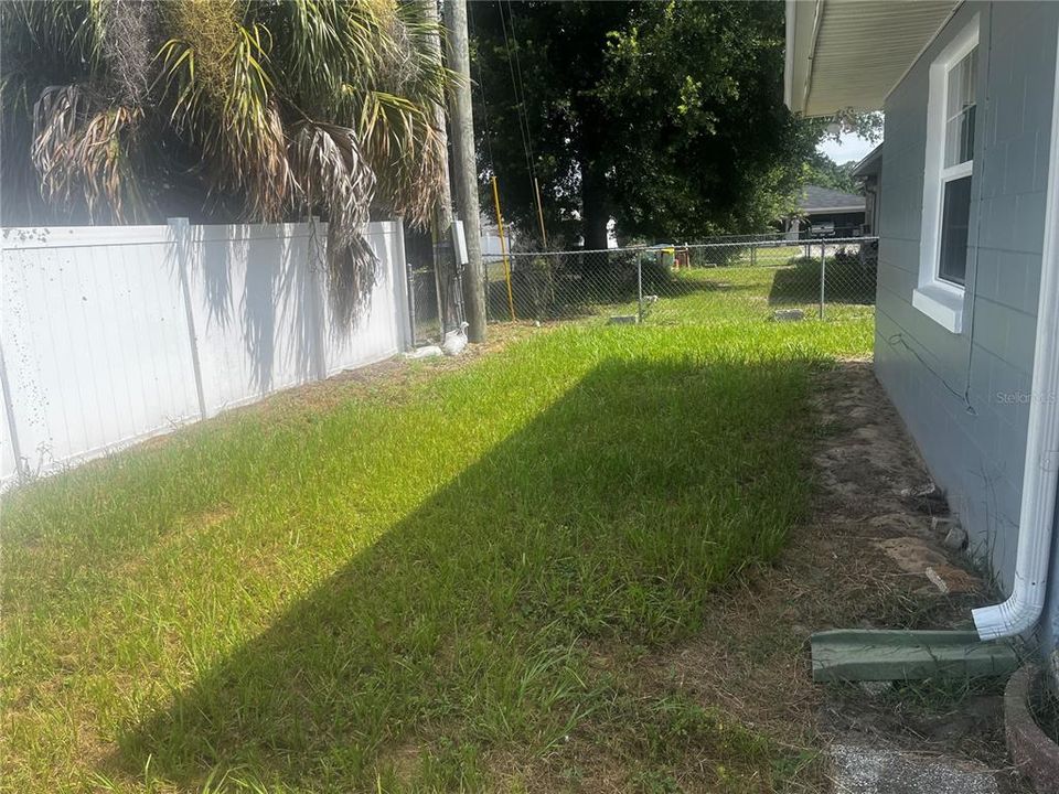 For Sale: $340,000 (3 beds, 2 baths, 1735 Square Feet)