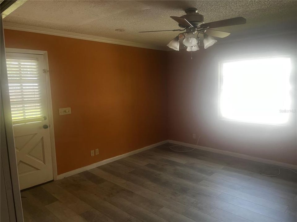 For Sale: $340,000 (3 beds, 2 baths, 1735 Square Feet)