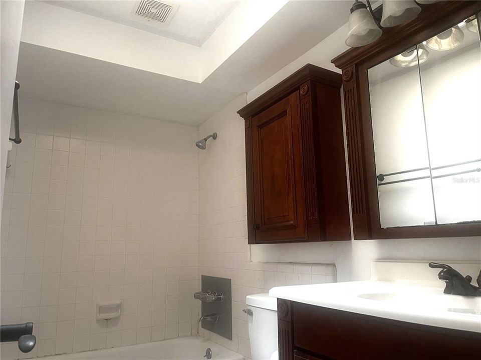 For Sale: $340,000 (3 beds, 2 baths, 1735 Square Feet)