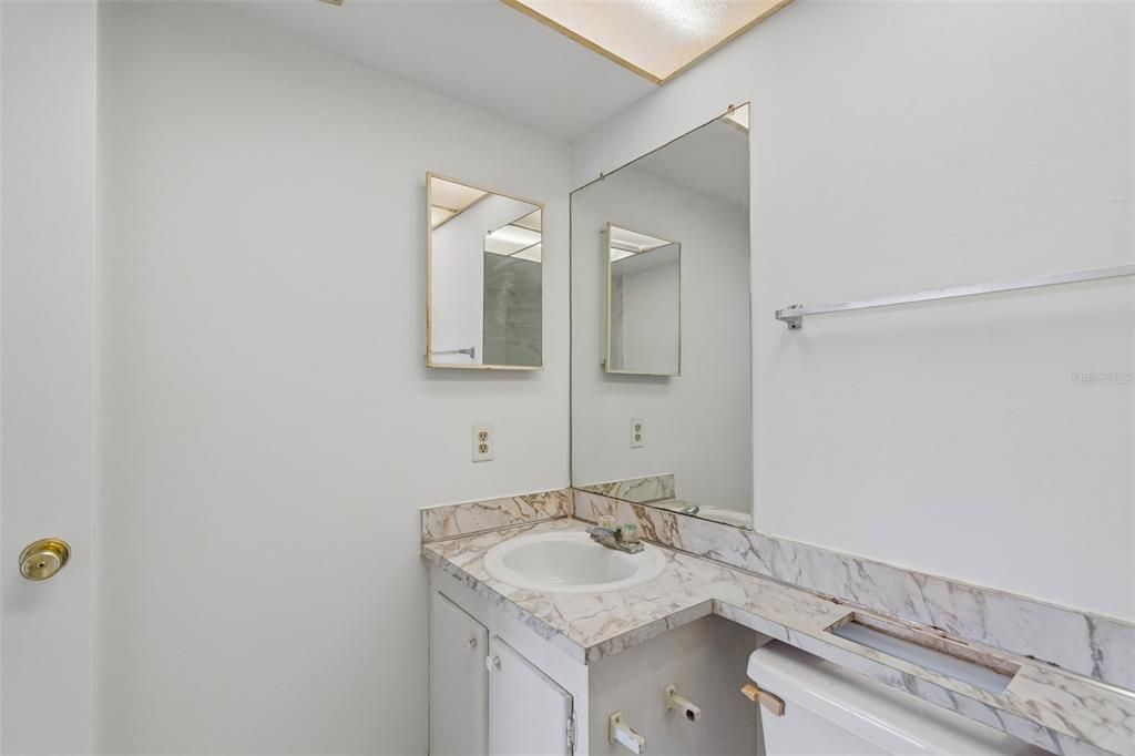 En Venta: $110,000 (2 camas, 2 baños, 1150 Pies cuadrados)