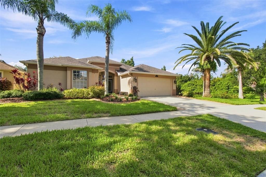 For Sale: $459,000 (4 beds, 3 baths, 2233 Square Feet)