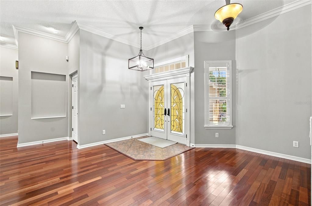 For Sale: $459,000 (4 beds, 3 baths, 2233 Square Feet)