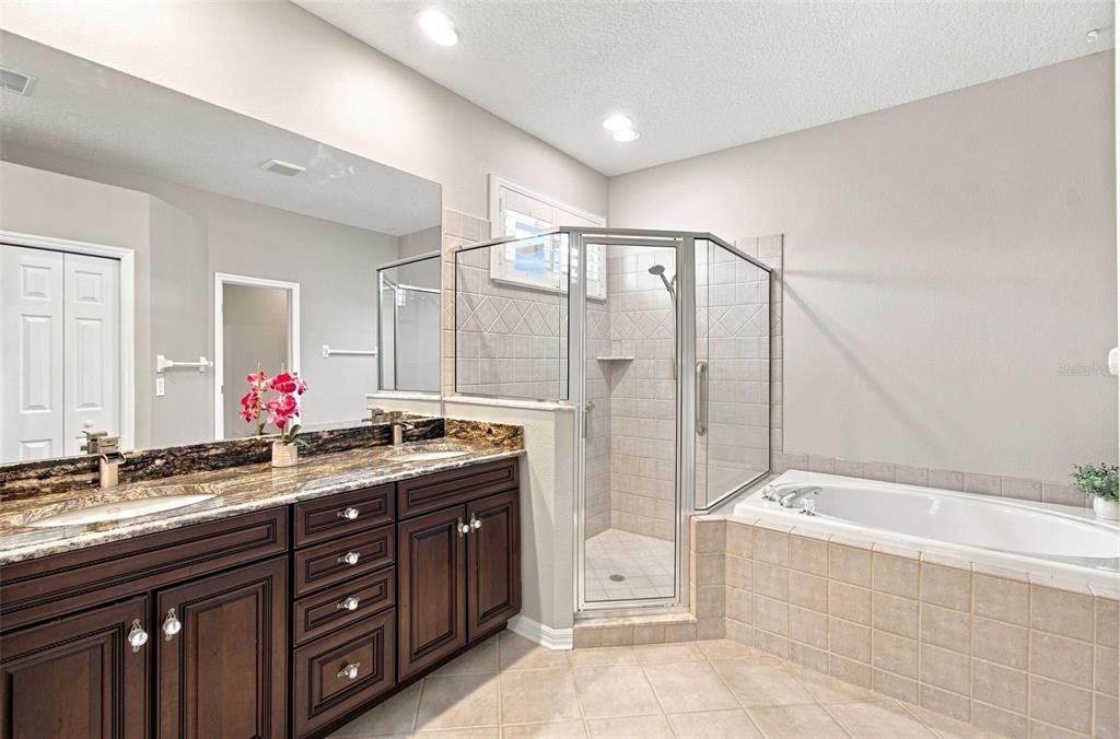 For Sale: $459,000 (4 beds, 3 baths, 2233 Square Feet)
