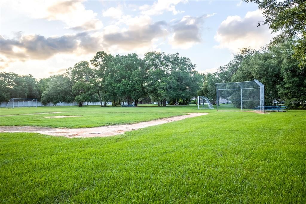 For Sale: $459,000 (4 beds, 3 baths, 2233 Square Feet)