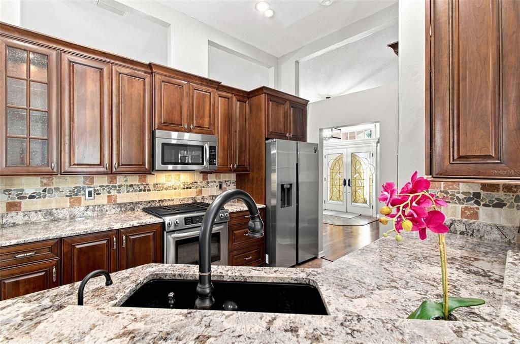 For Sale: $459,000 (4 beds, 3 baths, 2233 Square Feet)