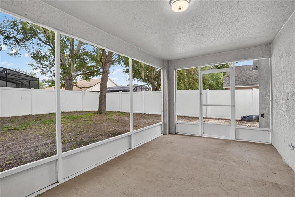 En Venta: $415,000 (5 camas, 2 baños, 1838 Pies cuadrados)