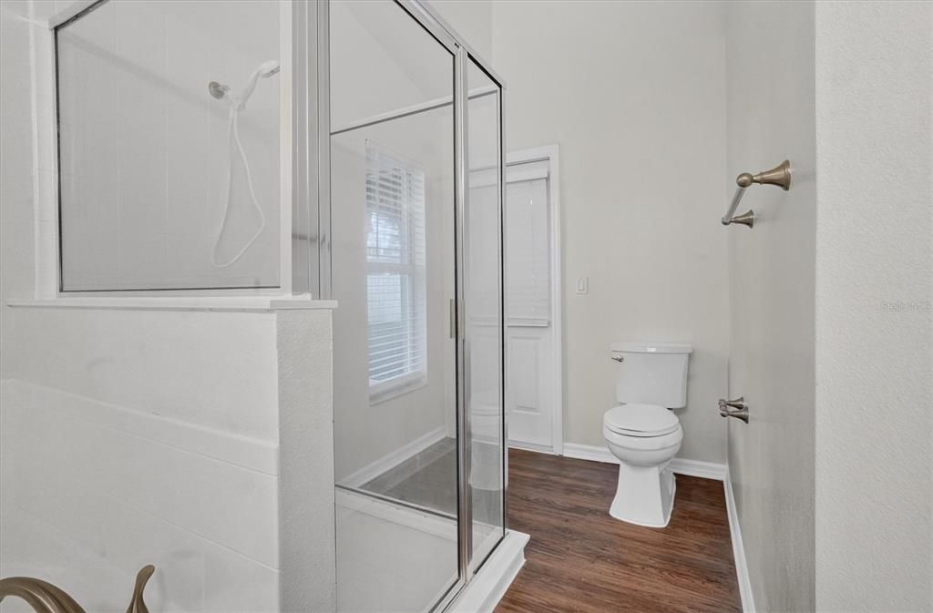 En Venta: $415,000 (5 camas, 2 baños, 1838 Pies cuadrados)