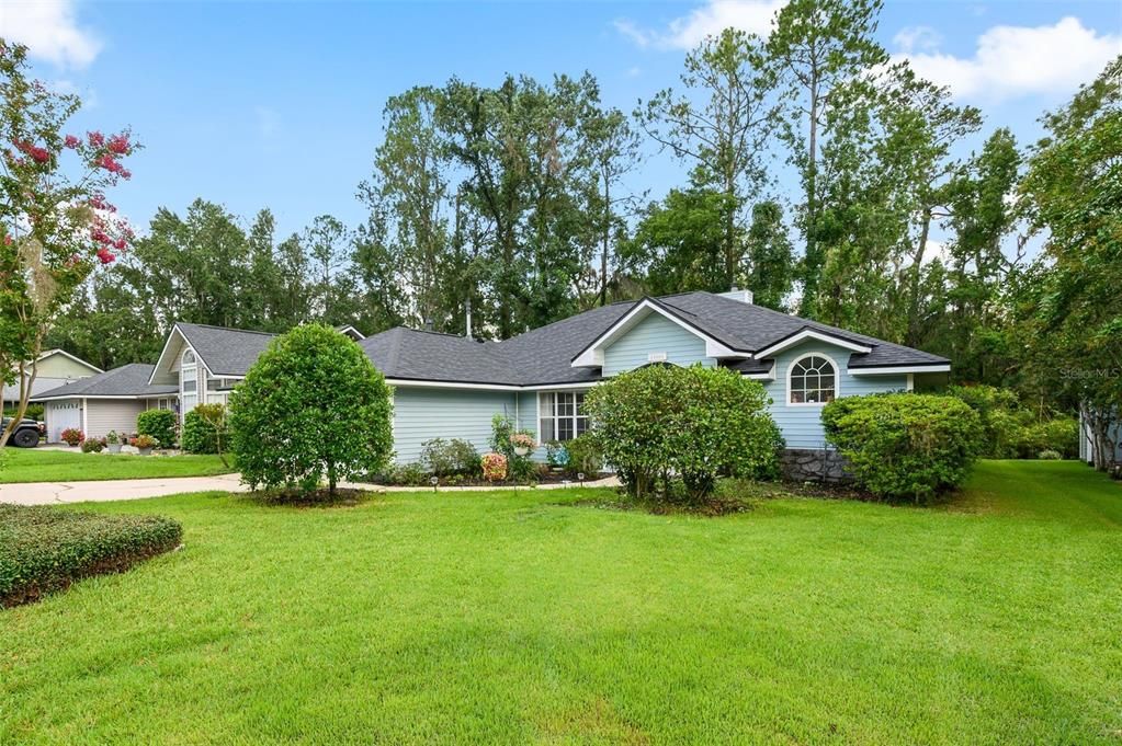 For Sale: $375,000 (3 beds, 2 baths, 1668 Square Feet)