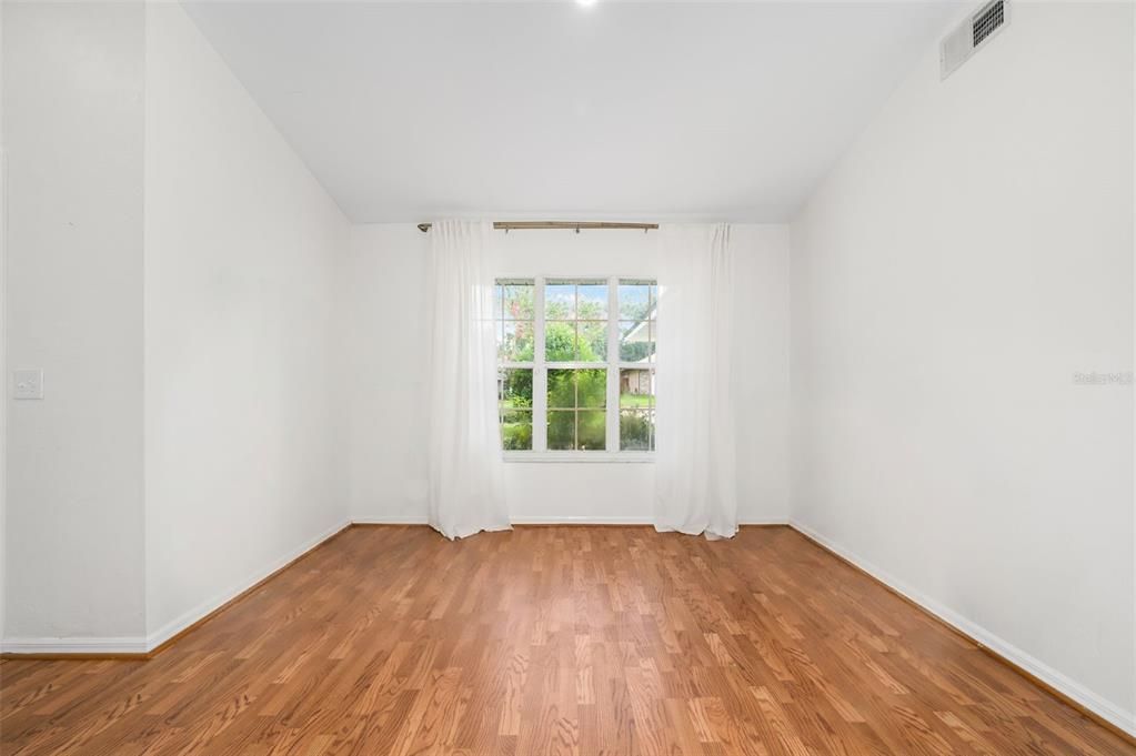 For Sale: $375,000 (3 beds, 2 baths, 1668 Square Feet)