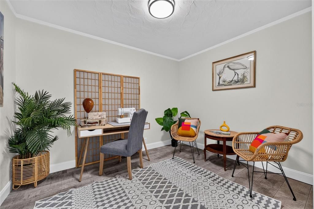 Active With Contract: $475,000 (3 beds, 2 baths, 1729 Square Feet)
