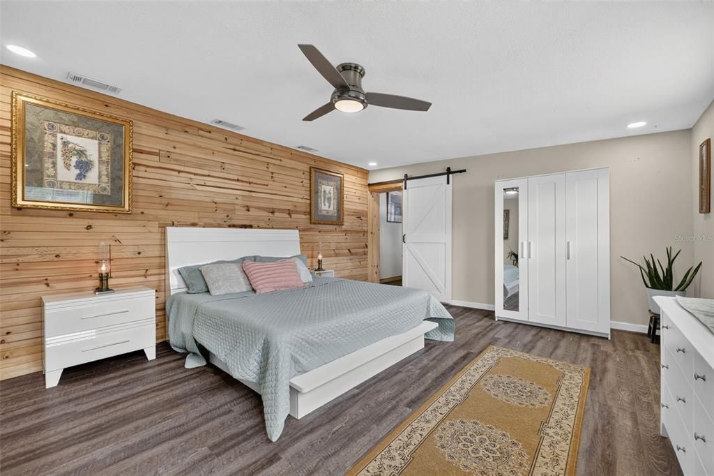 Active With Contract: $475,000 (3 beds, 2 baths, 1729 Square Feet)