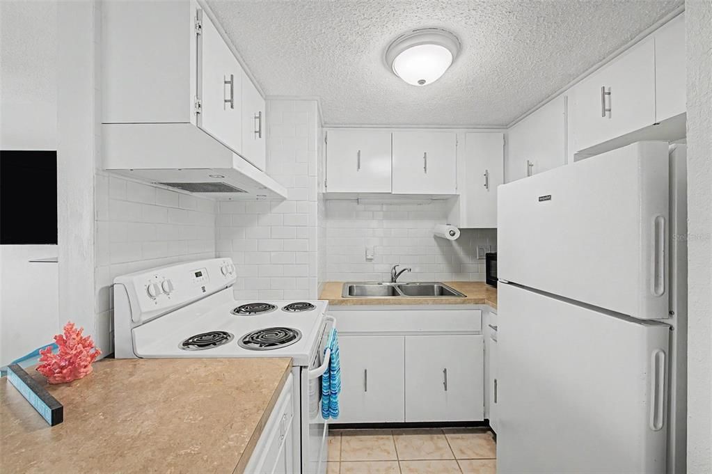 На продажу: $375,000 (1 спален, 1 ванн, 535 Квадратных фут)