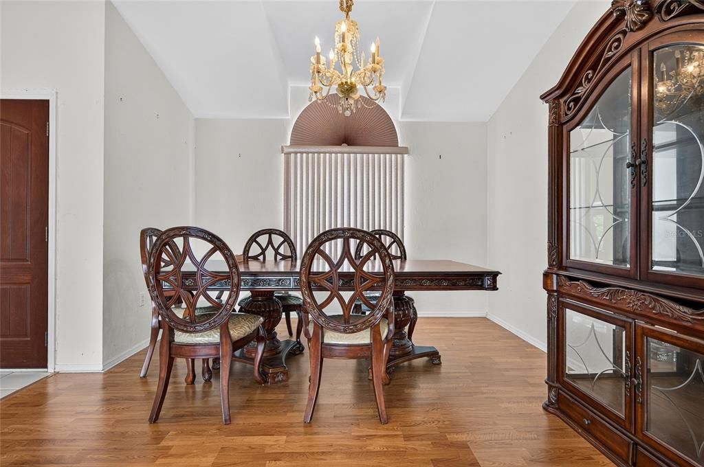 For Sale: $1,499,000 (3 beds, 2 baths, 2193 Square Feet)