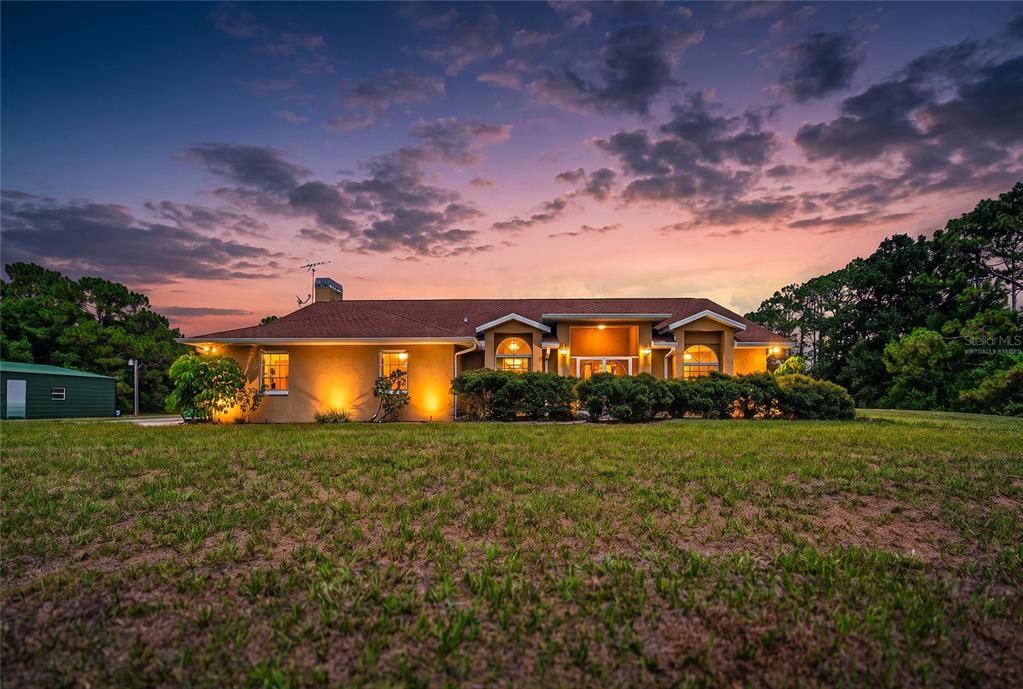 For Sale: $1,499,000 (3 beds, 2 baths, 2193 Square Feet)