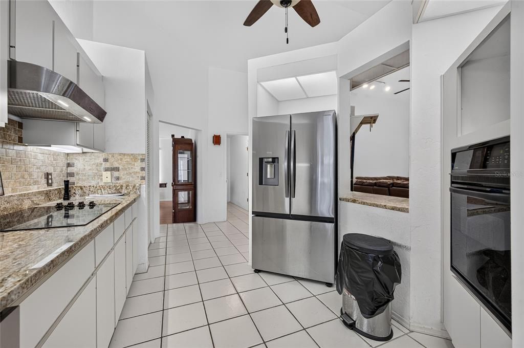 For Sale: $1,499,000 (3 beds, 2 baths, 2193 Square Feet)