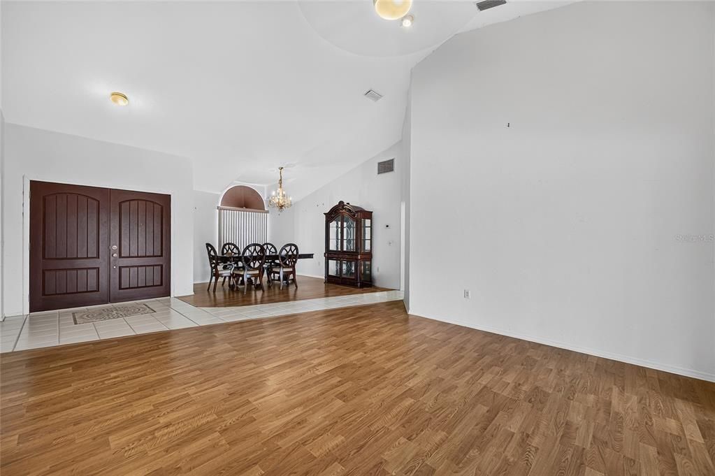 For Sale: $1,499,000 (3 beds, 2 baths, 2193 Square Feet)