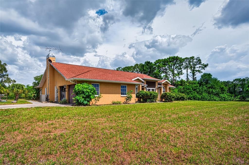 For Sale: $1,499,000 (3 beds, 2 baths, 2193 Square Feet)