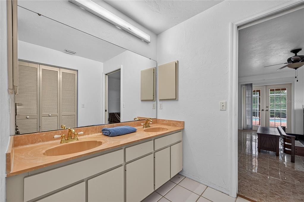 For Sale: $1,499,000 (3 beds, 2 baths, 2193 Square Feet)