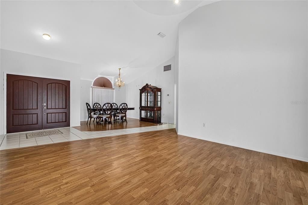 For Sale: $1,499,000 (3 beds, 2 baths, 2193 Square Feet)