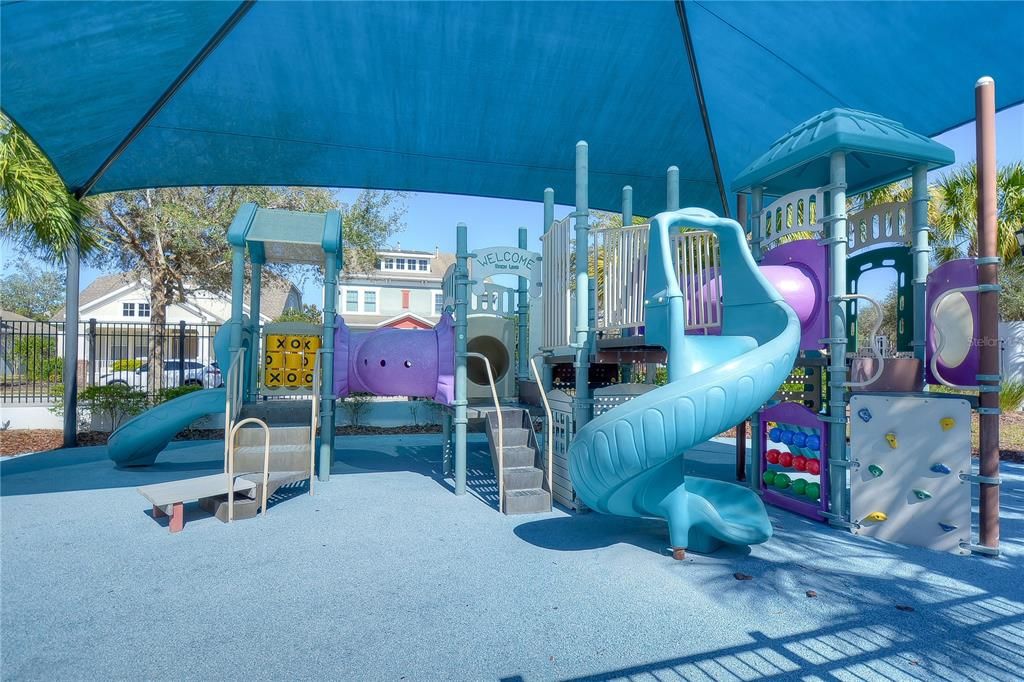 En Venta: $879,000 (4 camas, 3 baños, 3243 Pies cuadrados)
