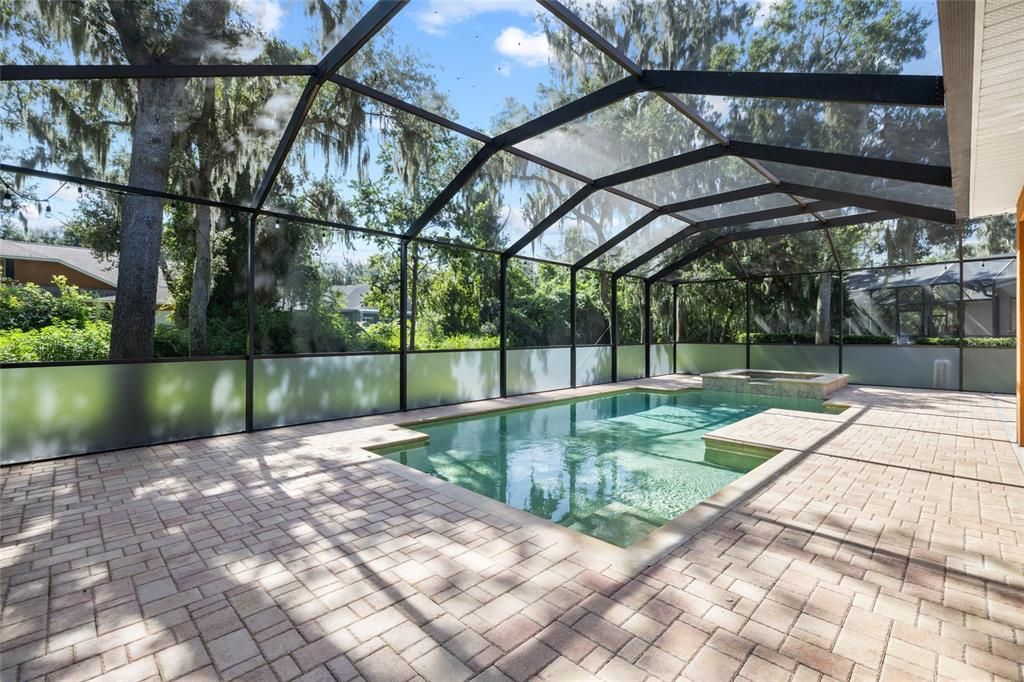 En Venta: $879,000 (4 camas, 3 baños, 3243 Pies cuadrados)