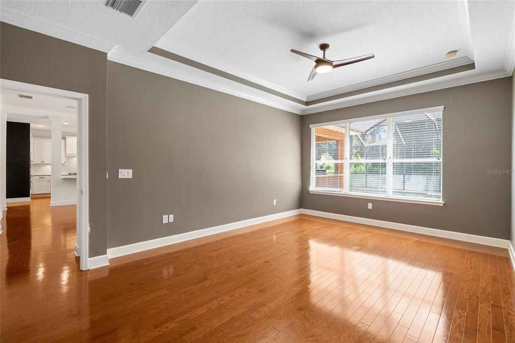 En Venta: $879,000 (4 camas, 3 baños, 3243 Pies cuadrados)