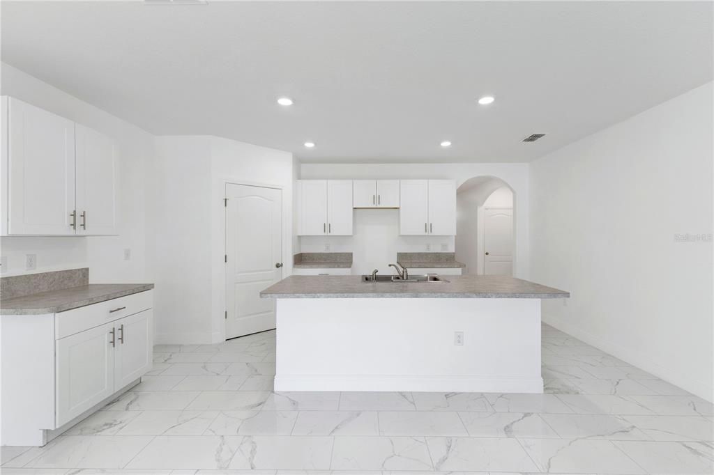 Active With Contract: $265,000 (4 beds, 2 baths, 1825 Square Feet)