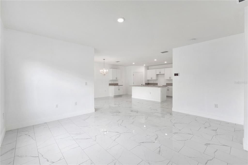 Active With Contract: $265,000 (4 beds, 2 baths, 1825 Square Feet)