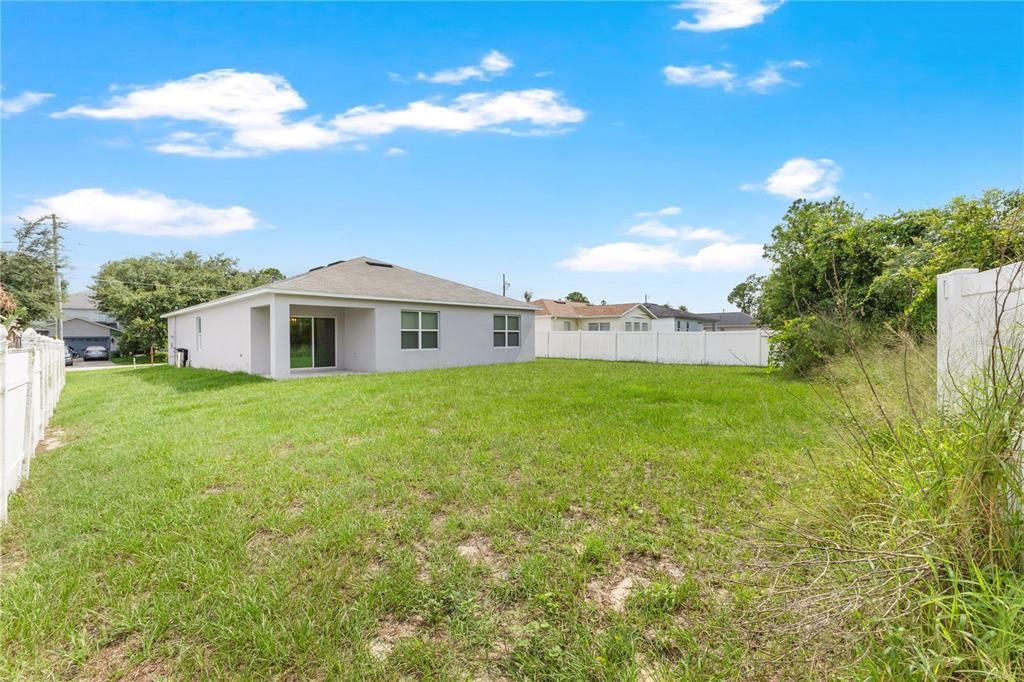 Active With Contract: $265,000 (4 beds, 2 baths, 1825 Square Feet)