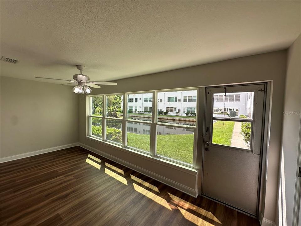 En Venta: $194,900 (3 camas, 2 baños, 1579 Pies cuadrados)