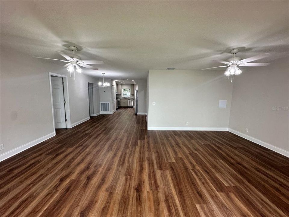 En Venta: $194,900 (3 camas, 2 baños, 1579 Pies cuadrados)