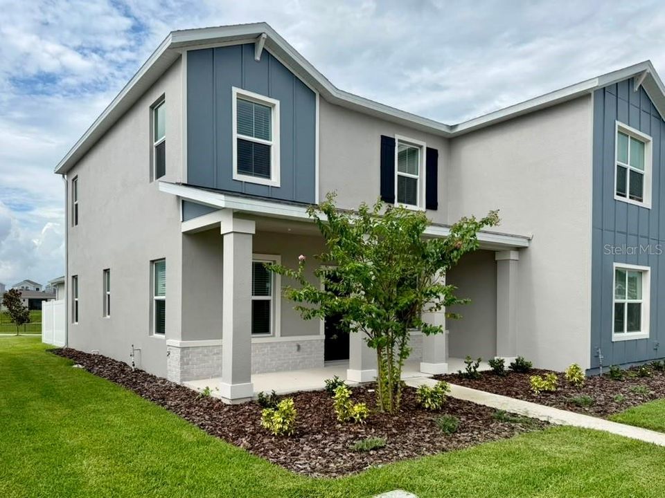 For Rent: $2,450 (3 beds, 2 baths, 1755 Square Feet)