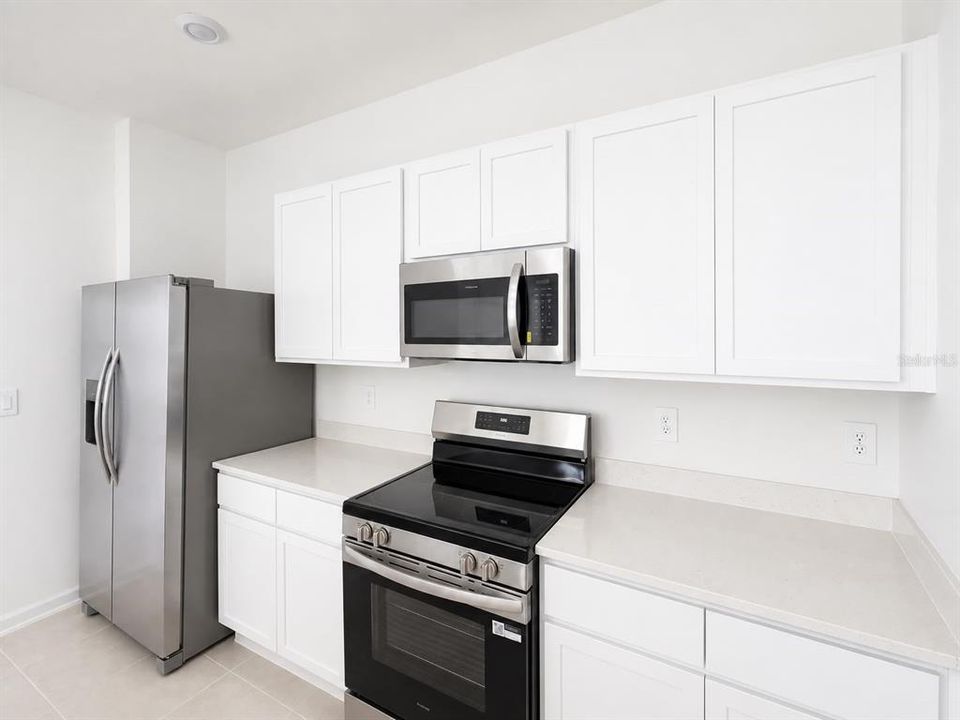 For Rent: $2,450 (3 beds, 2 baths, 1755 Square Feet)
