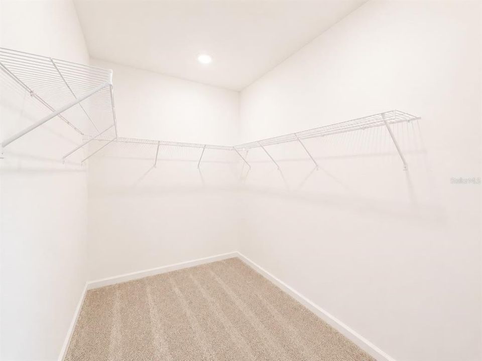 For Rent: $2,450 (3 beds, 2 baths, 1755 Square Feet)