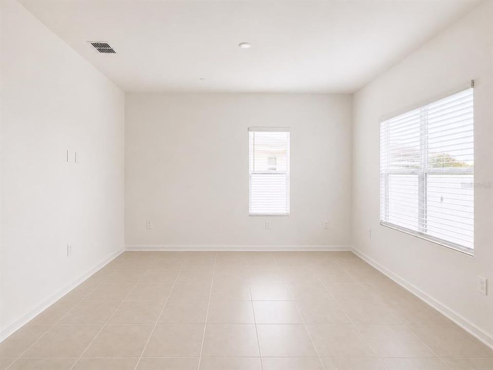 For Rent: $2,450 (3 beds, 2 baths, 1755 Square Feet)