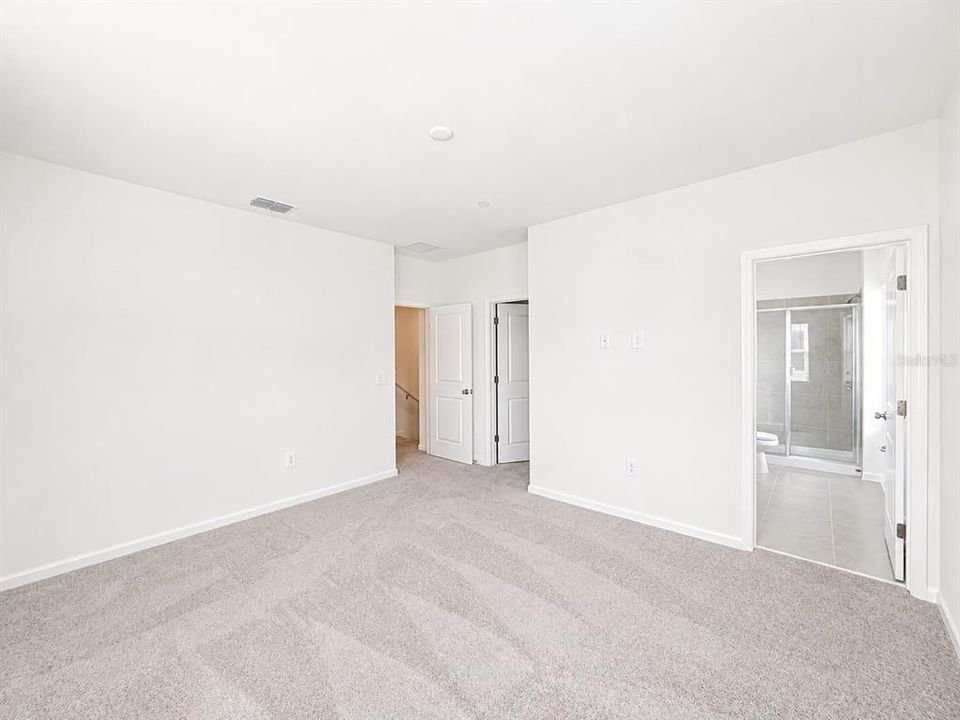 For Rent: $2,450 (3 beds, 2 baths, 1755 Square Feet)